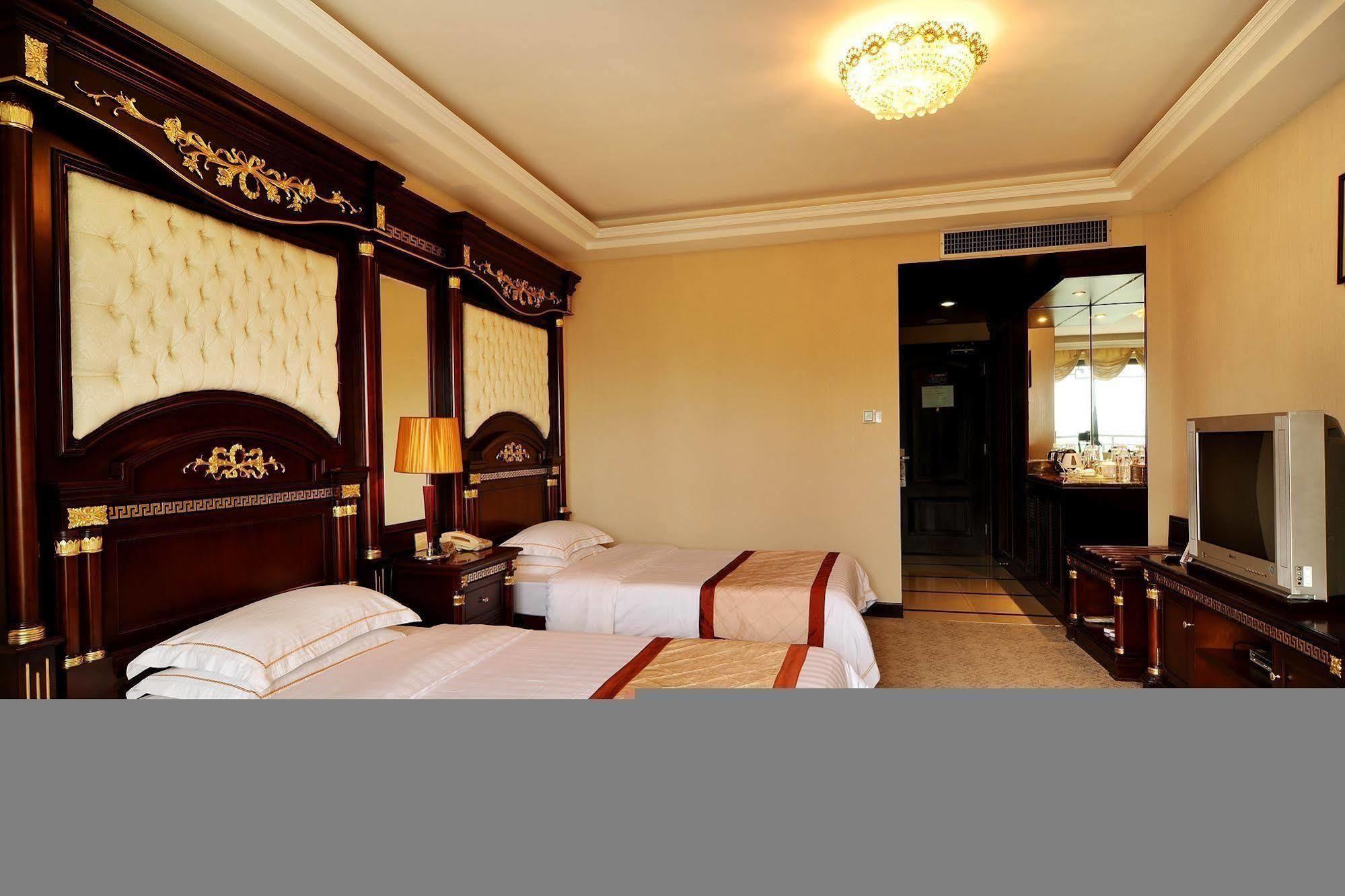 גווילין Sovereign Hotel Yangshuo מראה חיצוני תמונה